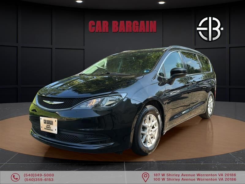 2021 CHRYSLER Voyager