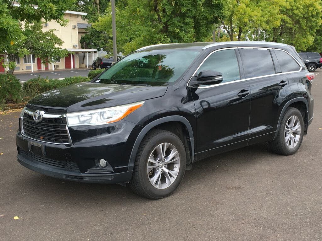 2015 TOYOTA Highlander
