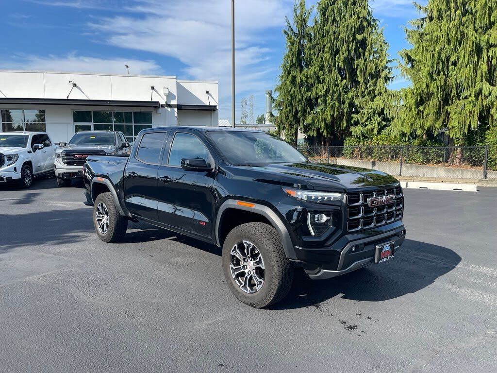 2024 GMC Canyon