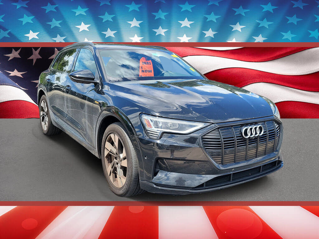 2022 AUDI e-tron