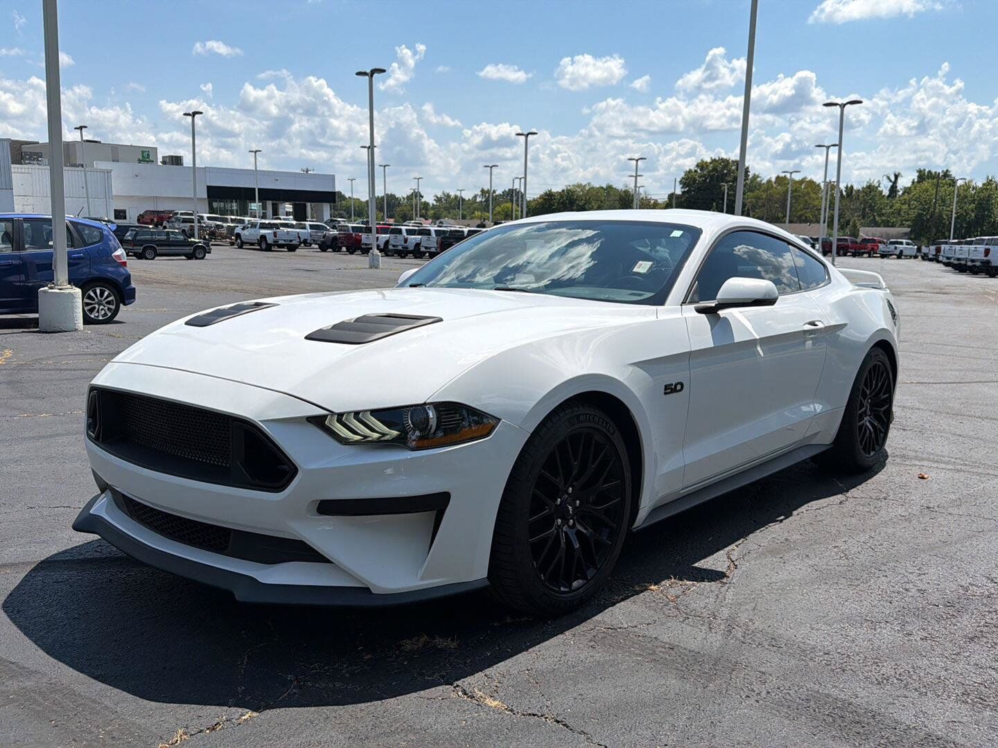 2019 FORD Mustang