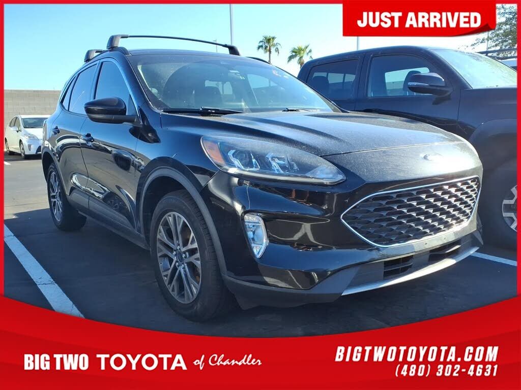 2021 FORD Escape
