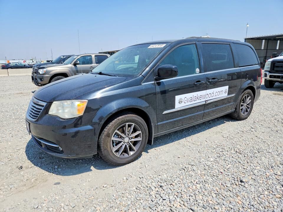 2013 CHRYSLER Town and Country
