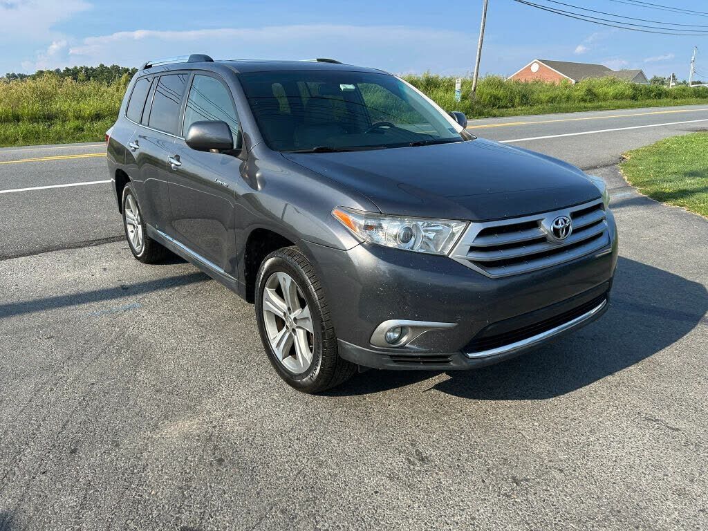 2011 TOYOTA Highlander