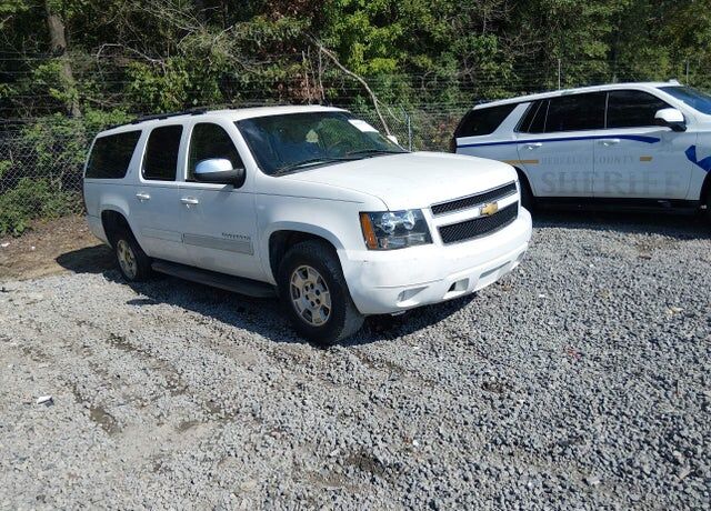 2013 CHEVROLET Suburban