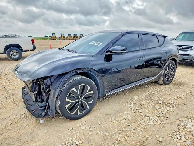 2023 KIA EV6