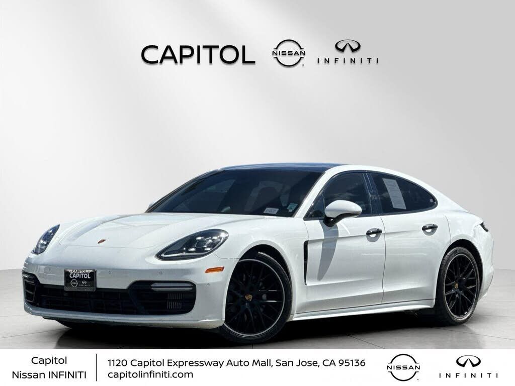 2018 PORSCHE Panamera