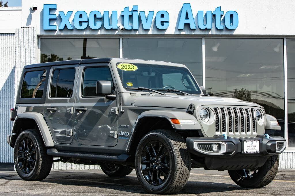 2023 JEEP Wrangler
