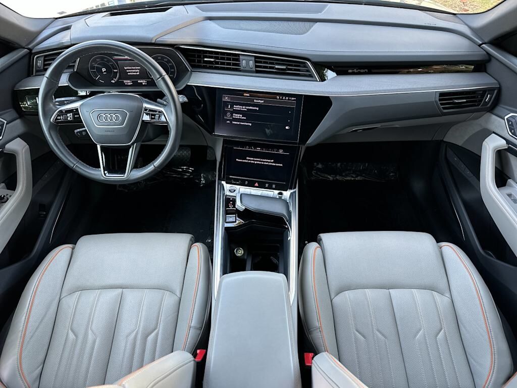 2024 Audi Q8