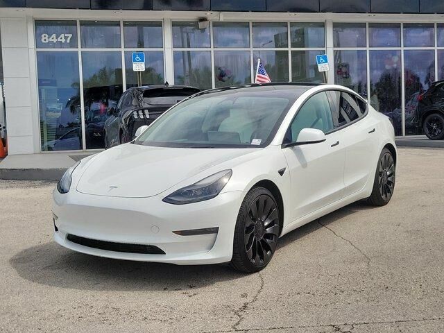 2023 TESLA Model 3