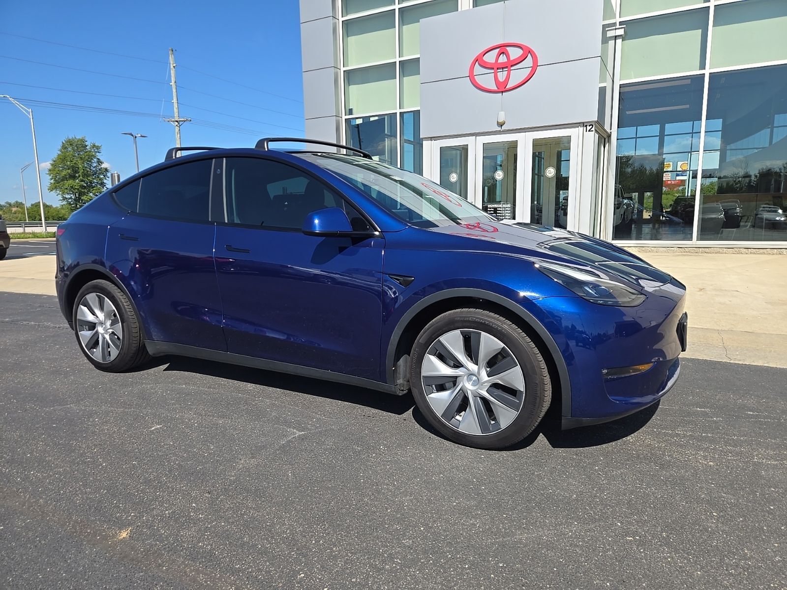 2023 TESLA Model Y