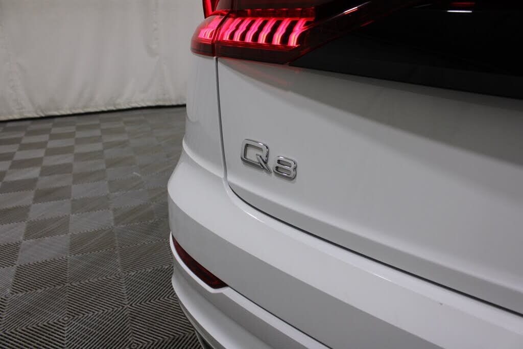 2023 Audi Q8