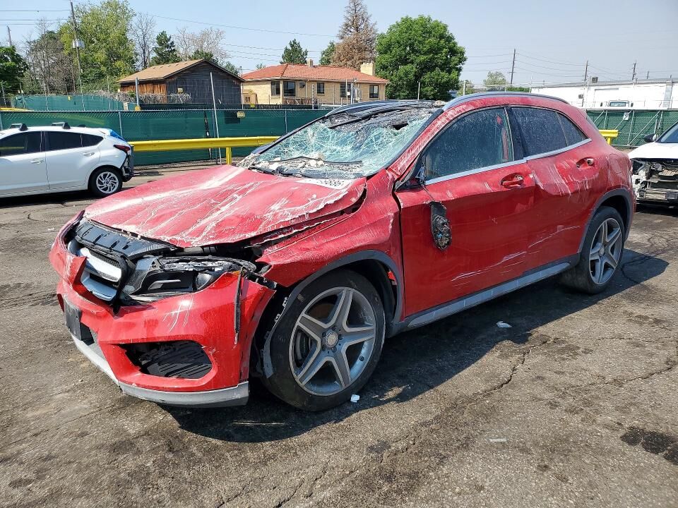 2015 MERCEDES-BENZ GLA-Class