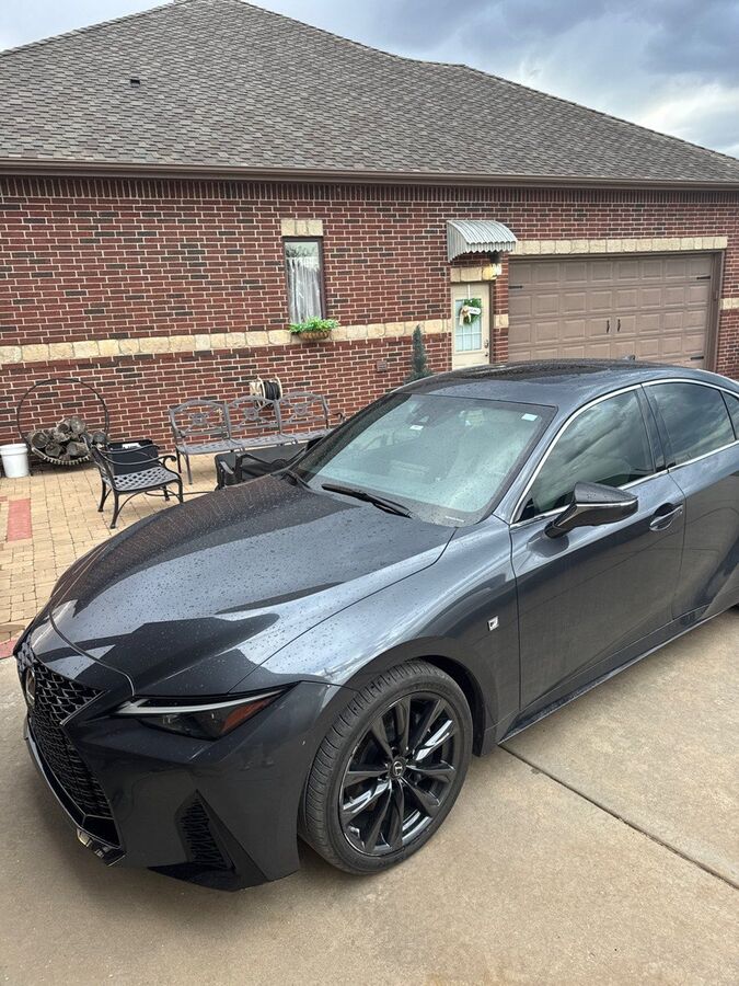 2022 LEXUS IS