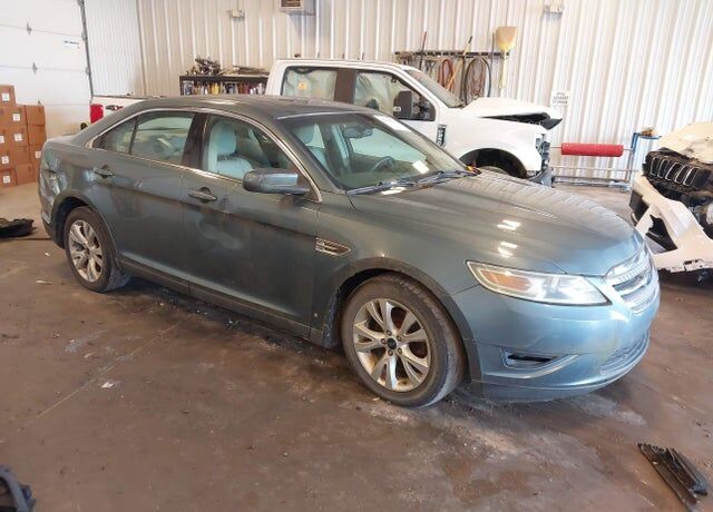 2010 FORD Taurus