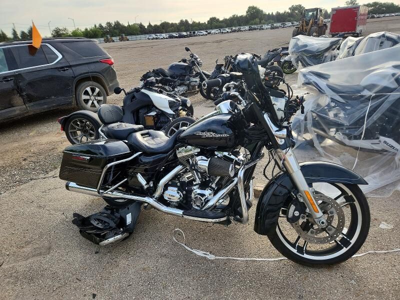 2015 HARLEY DAVIDSON Street Glide Special