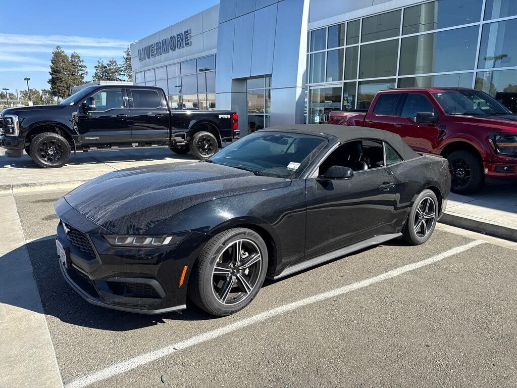 2025 FORD Mustang