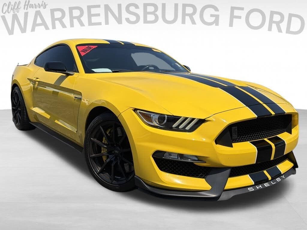2017 FORD Mustang