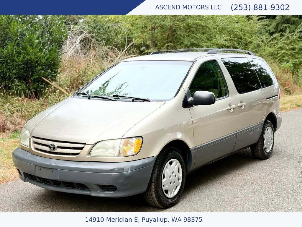 2002 TOYOTA Sienna