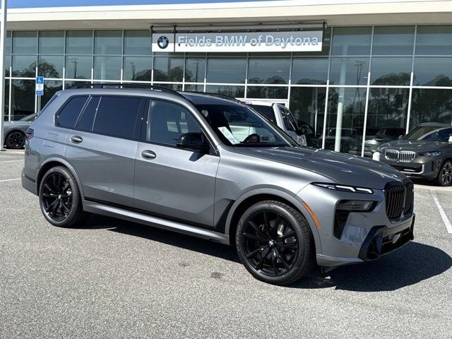 2027 BMW X7