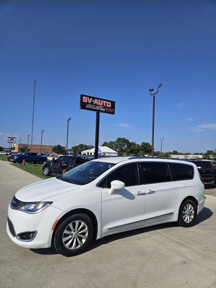 2019 CHRYSLER Pacifica