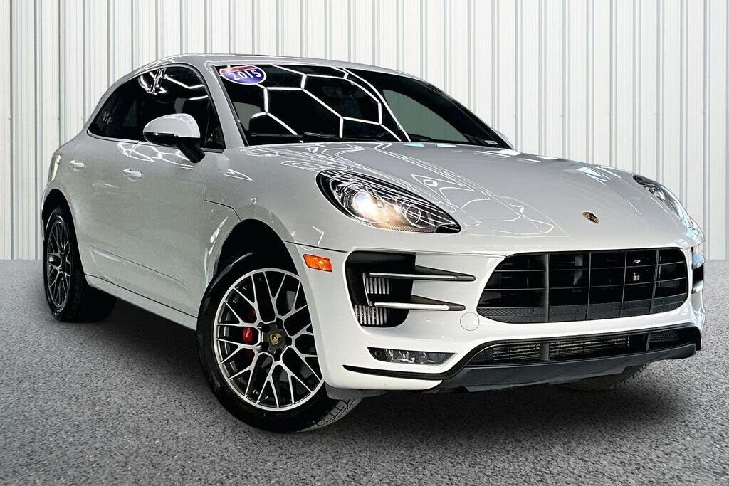 2015 PORSCHE Macan