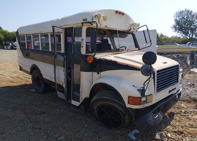 1993 INTERNATIONAL 3800