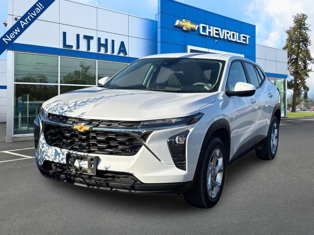 2024 CHEVROLET Trax