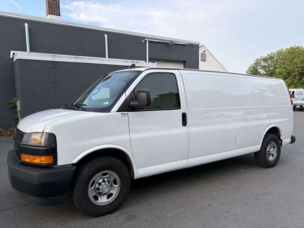 2018 CHEVROLET Express