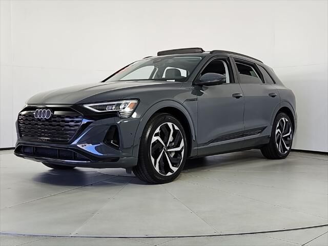 2024 Audi Q8