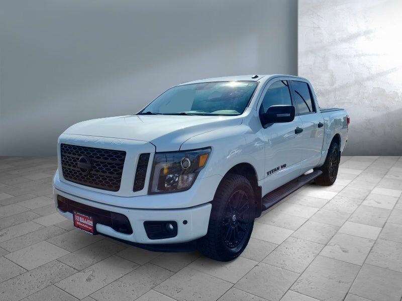 2019 NISSAN Titan