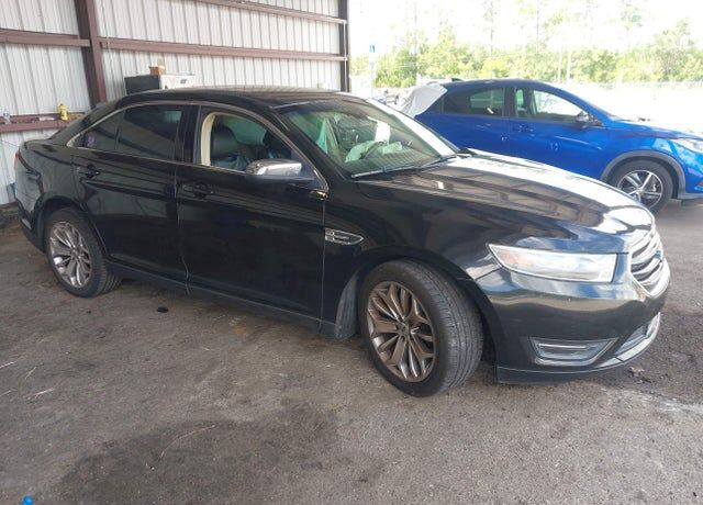 2013 FORD Taurus