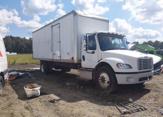 2014 FREIGHTLINER M2
