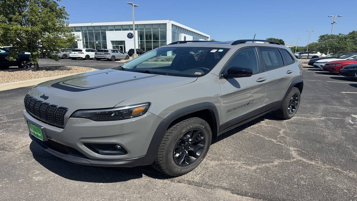 2022 JEEP Cherokee