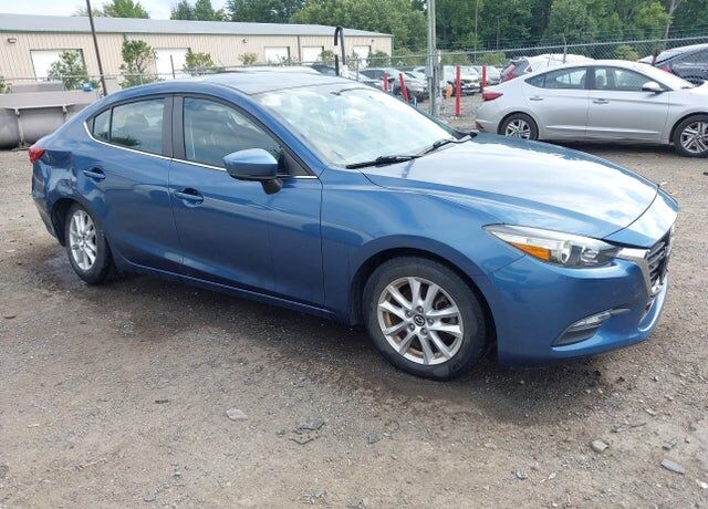 2017 MAZDA Mazda3