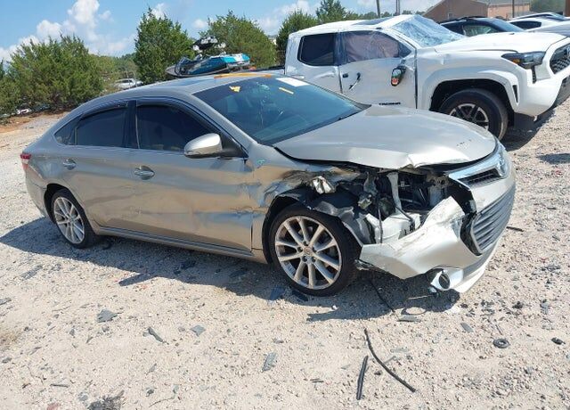 2013 TOYOTA Avalon