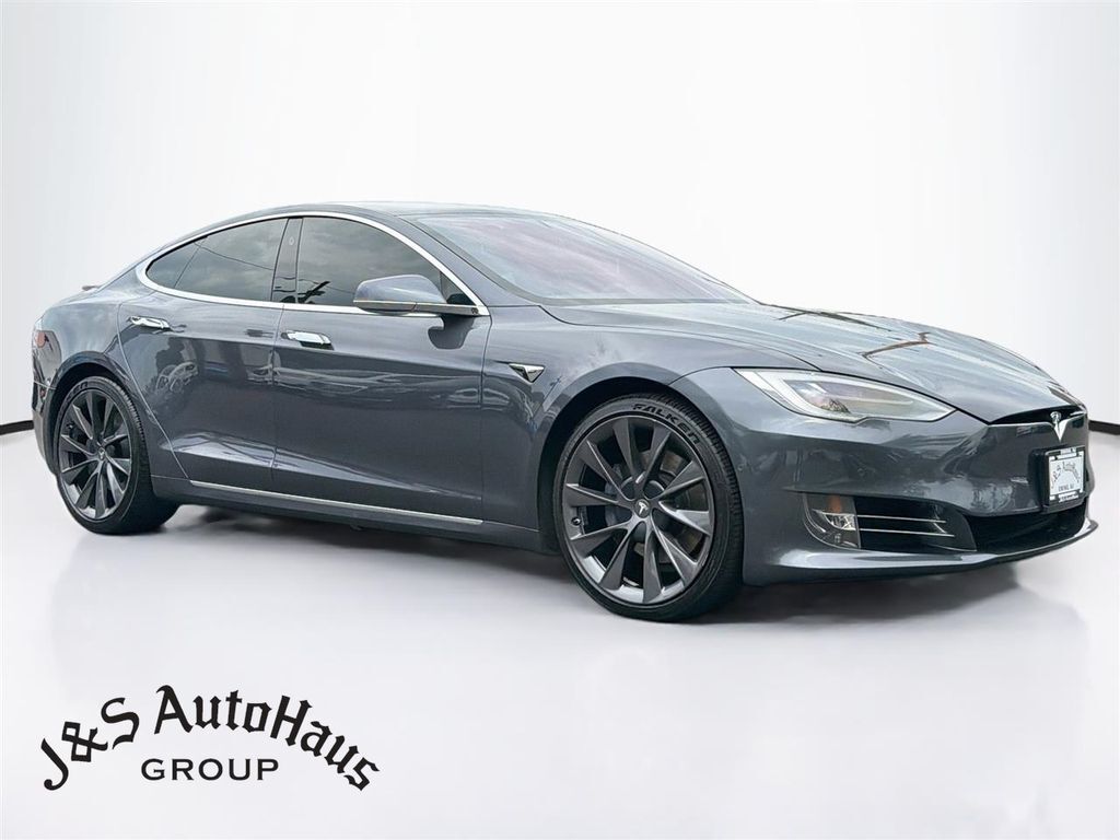 2020 TESLA Model S