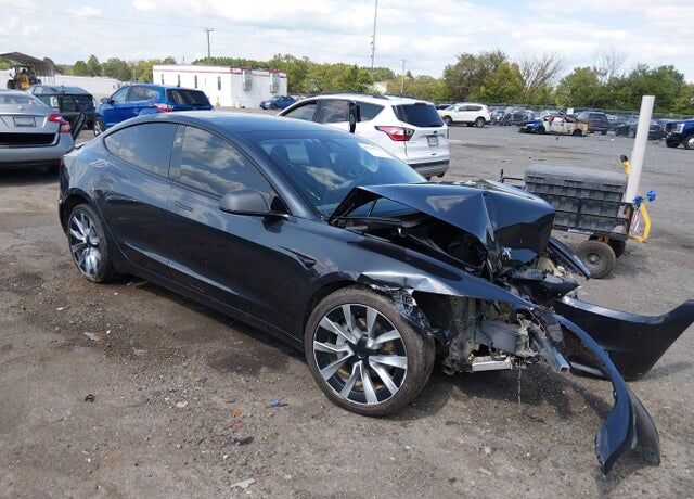 2024 TESLA Model 3