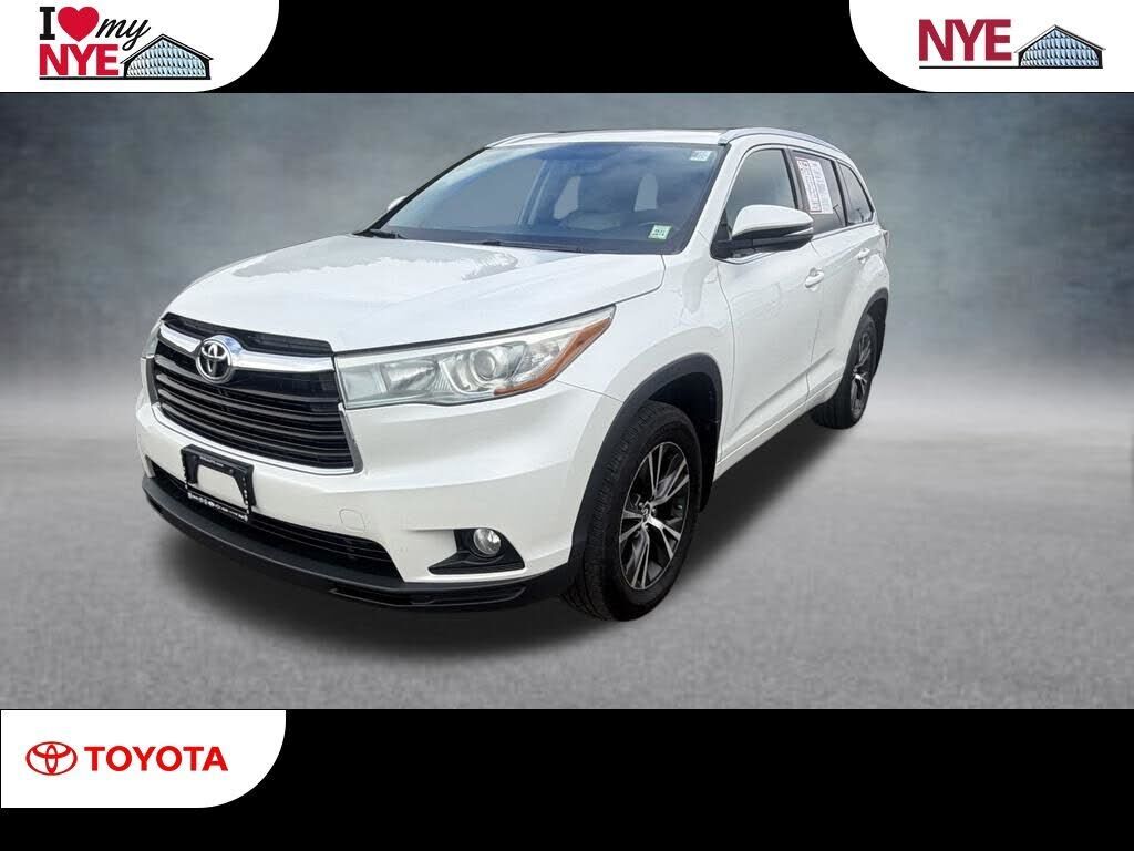 2016 TOYOTA Highlander