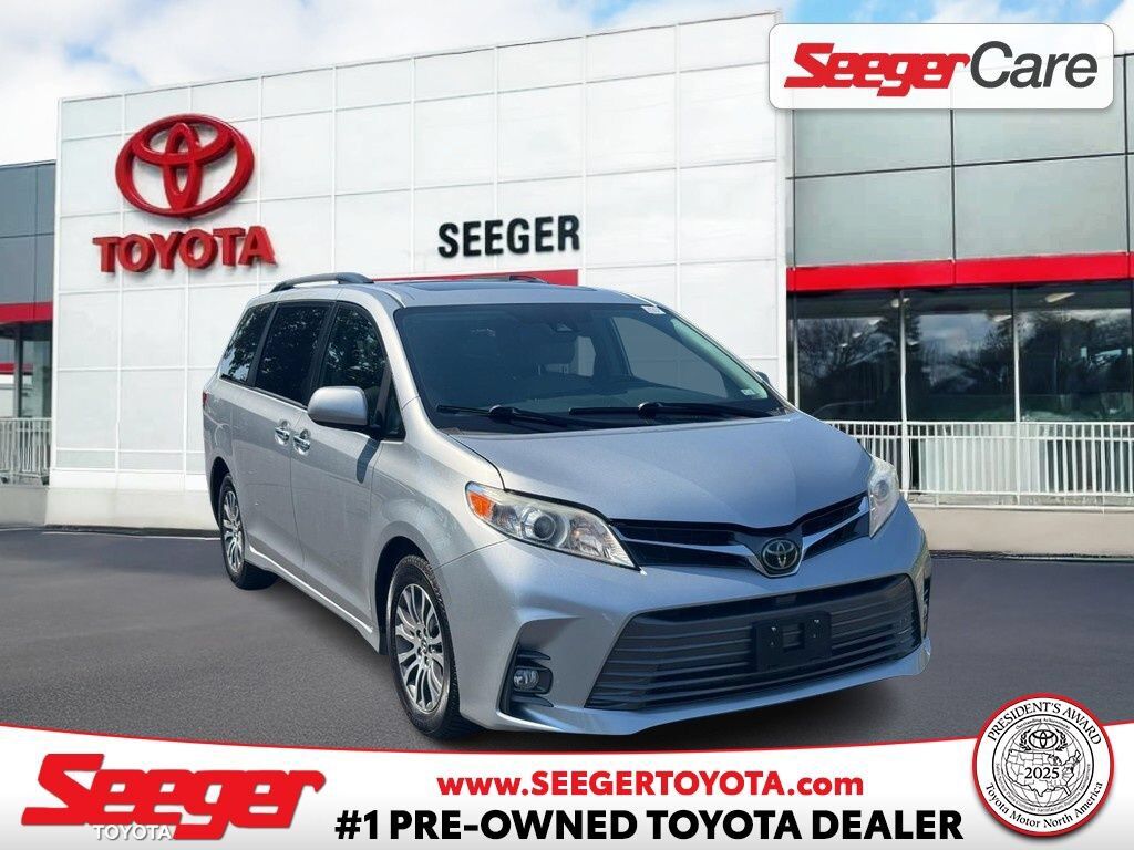 2020 TOYOTA Sienna