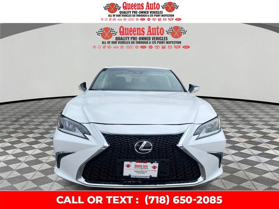 2022 LEXUS ES