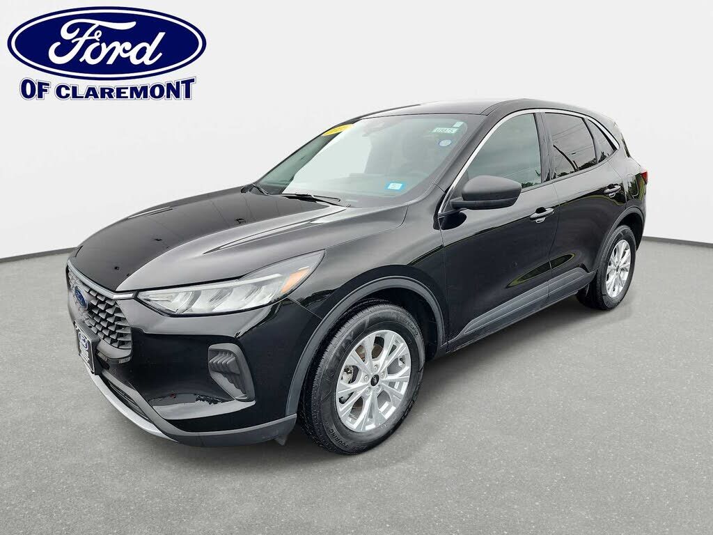 2023 FORD Escape