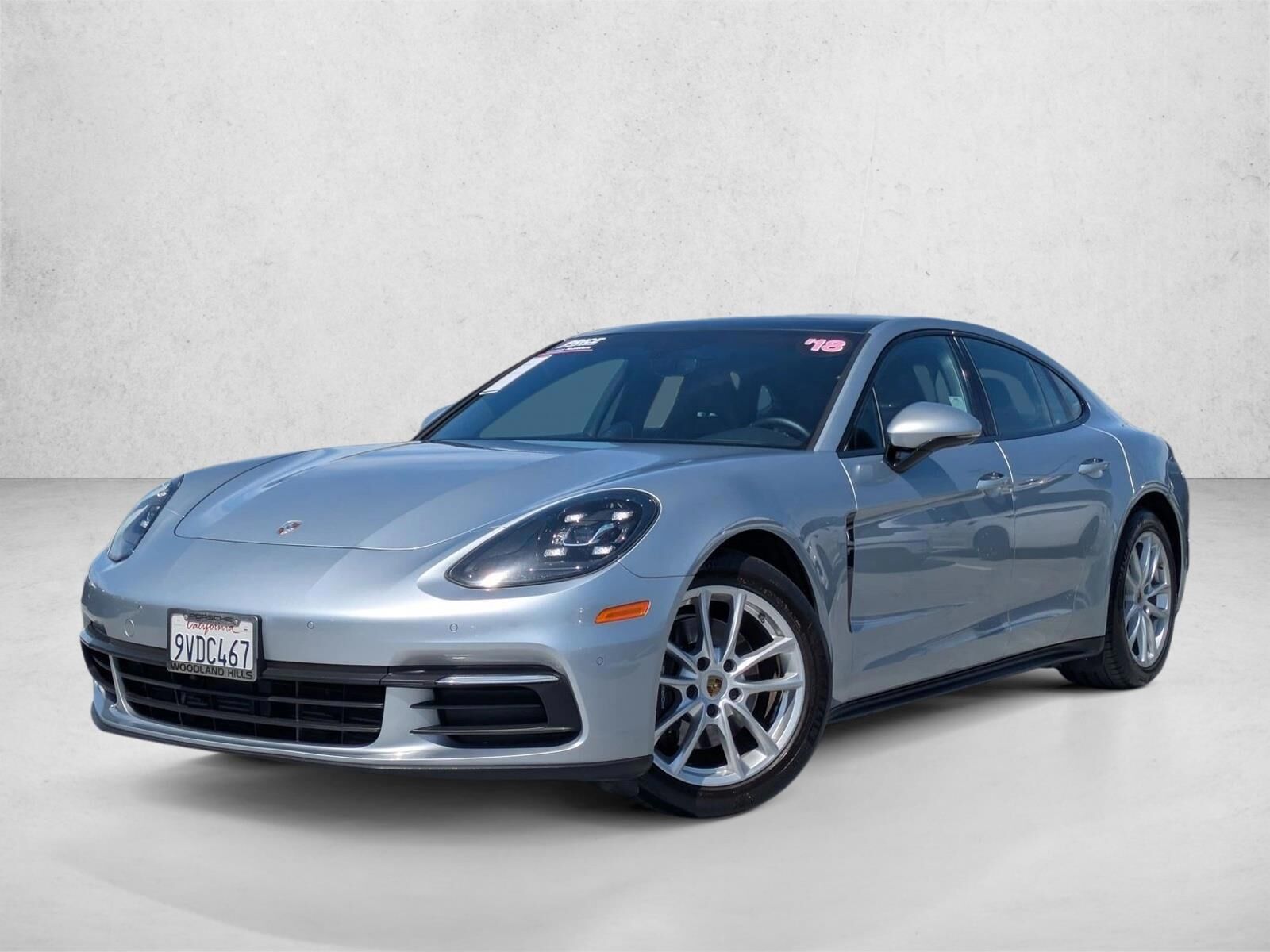 2018 PORSCHE Panamera
