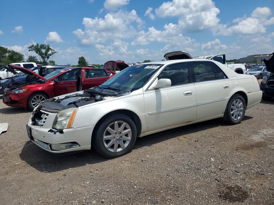 2011 CADILLAC DTS