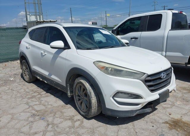 2016 HYUNDAI Tucson