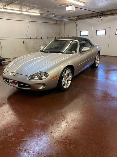 1999 JAGUAR XK8