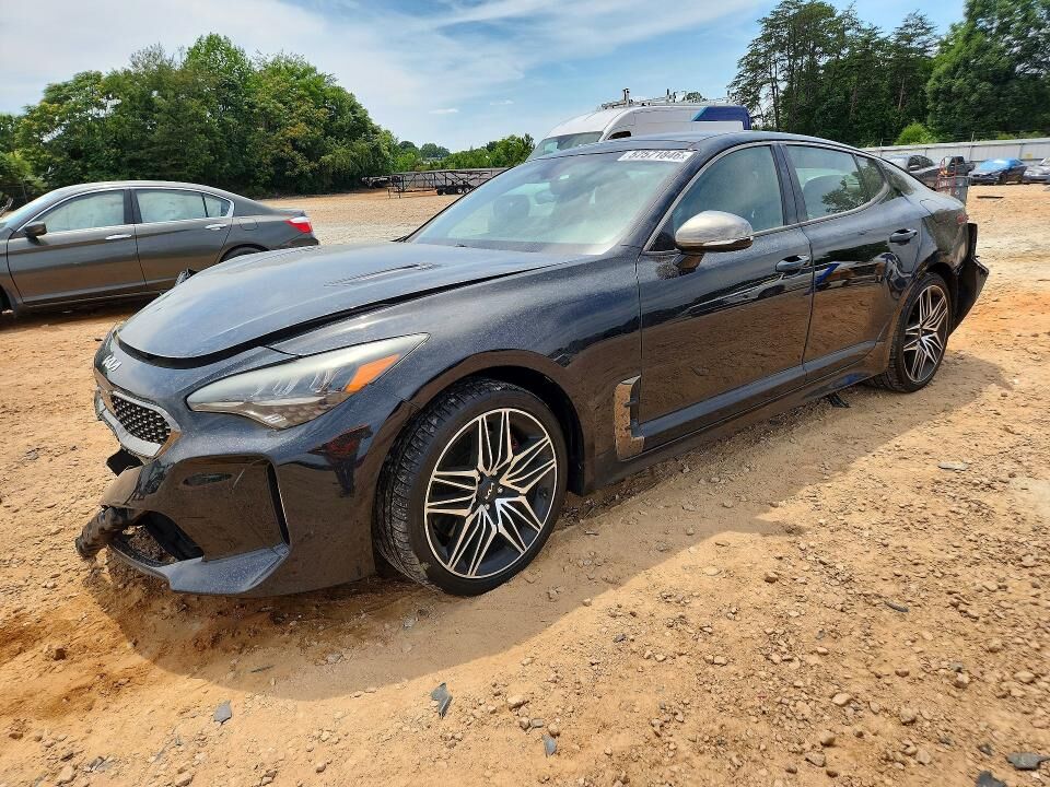 2022 KIA Stinger
