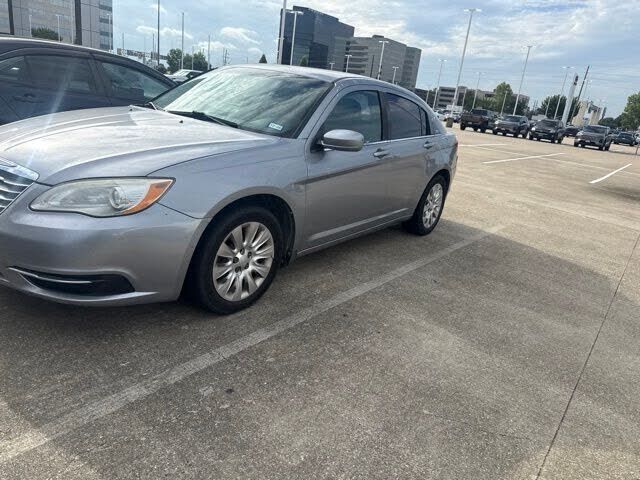 2013 CHRYSLER 200