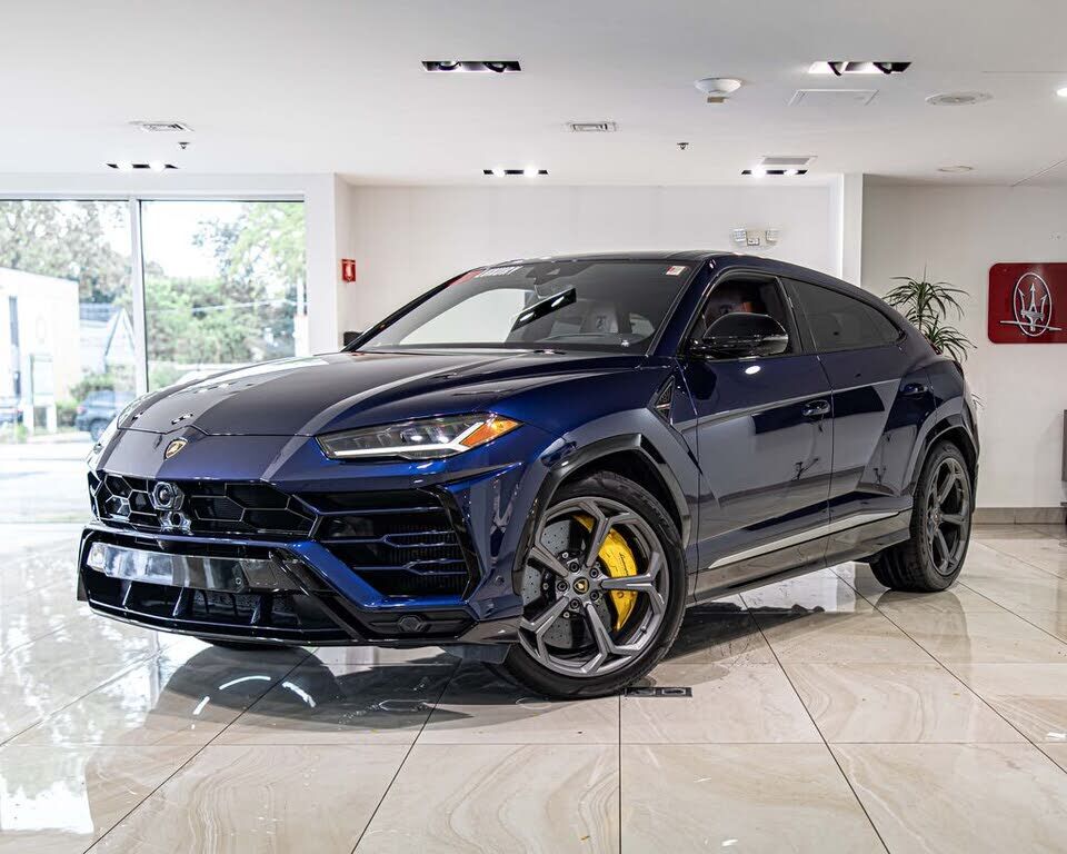 2020 LAMBORGHINI URUS