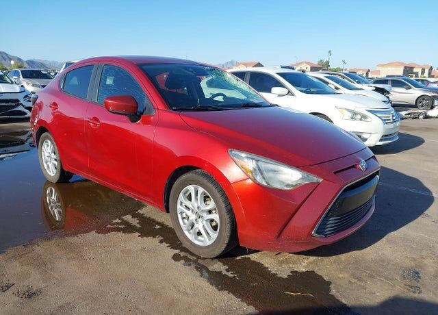 2017 TOYOTA Yaris